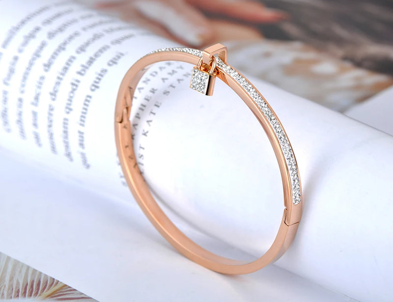 Bracelete Nisha Cadeado Banhado à Ouro Rosé